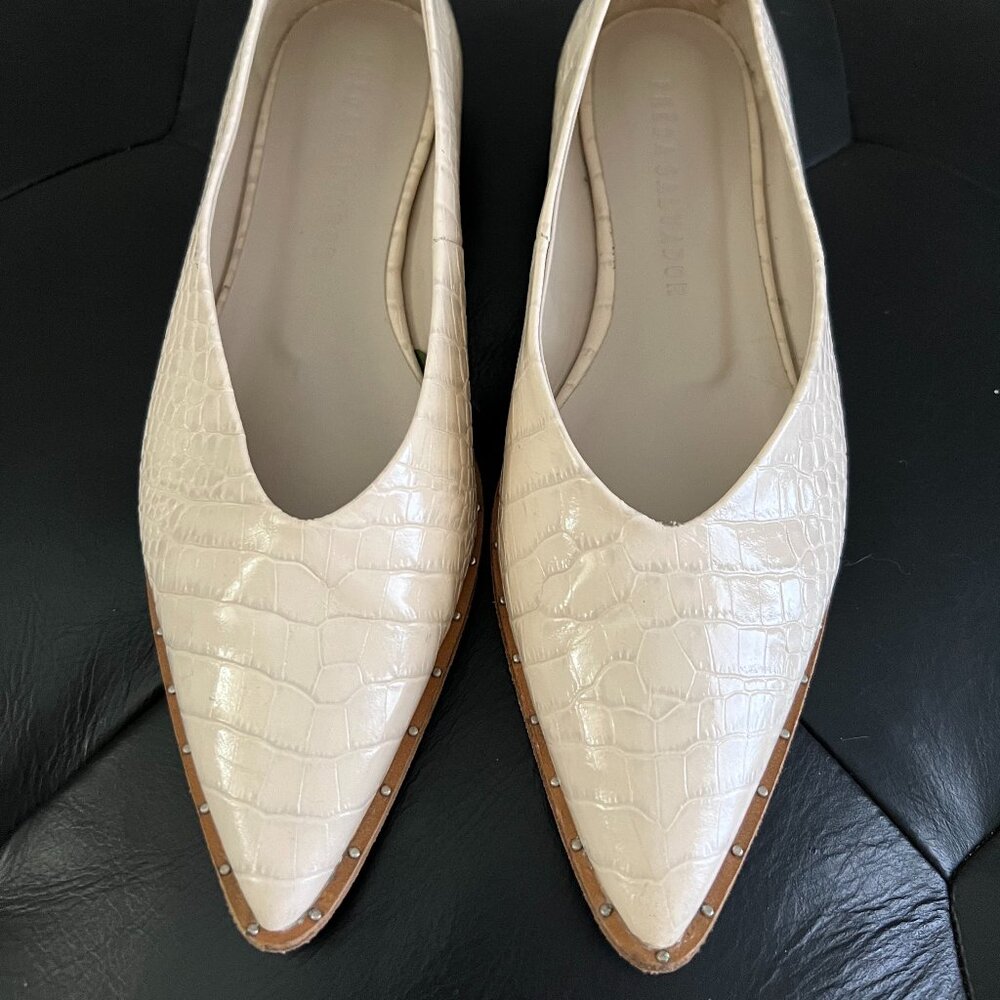 FRĒDA SALVADOR Ivory Leather Pointed Toe Flat
